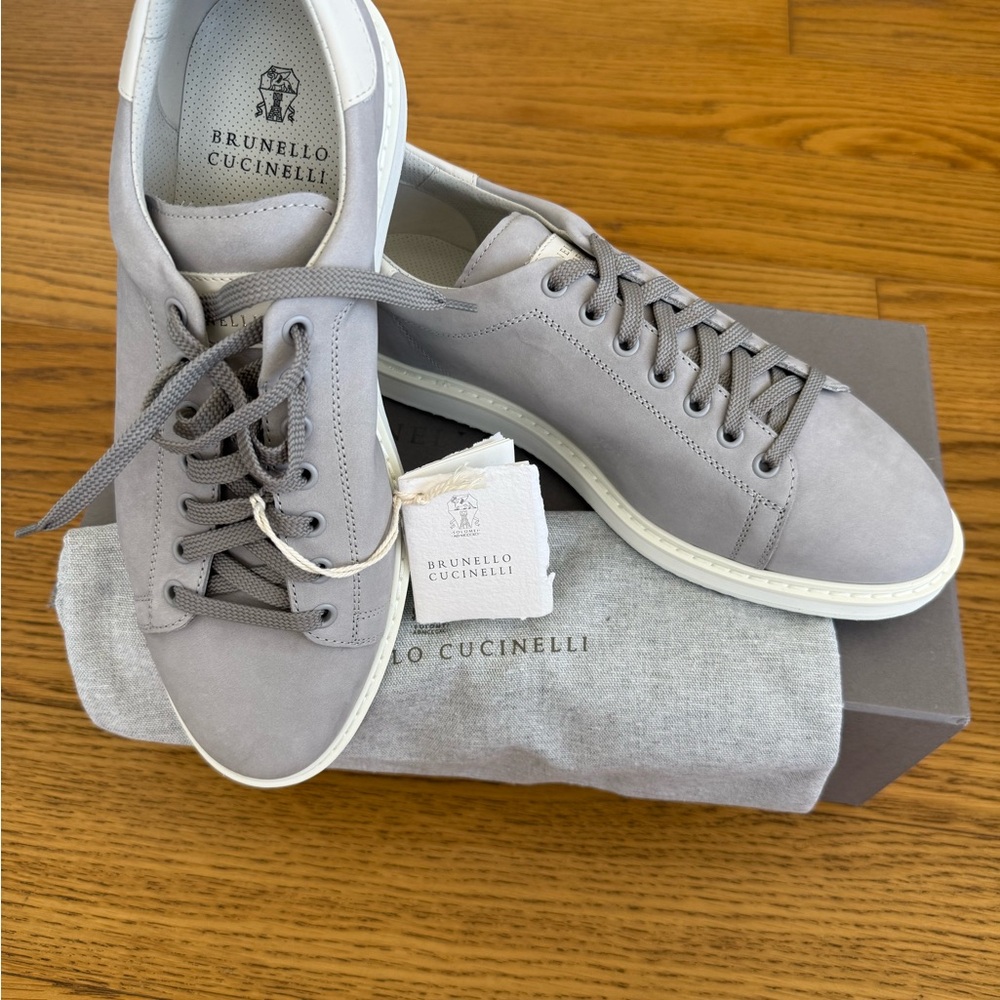 Brunello Cucinelli Light Gray Suede Men's Sneakers